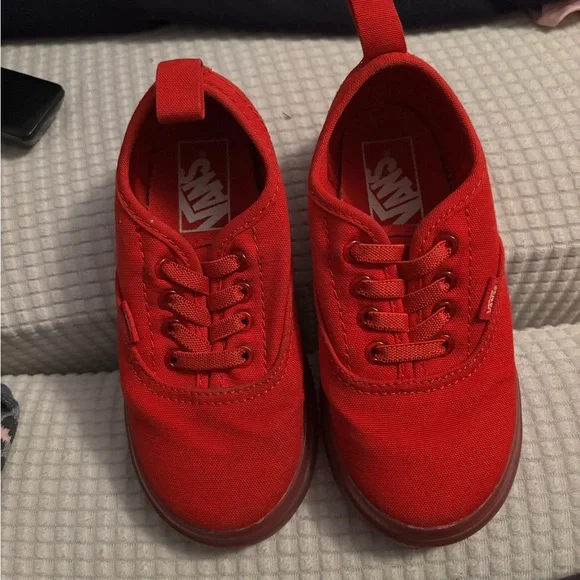 Vans 9c Oshkosh 9c Carter 9c - Picture 1 of 5